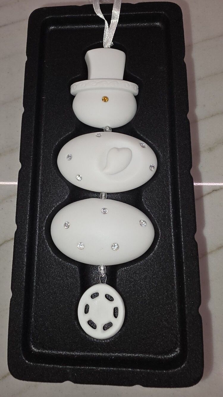 Enesco circle of love 2009 Snowman Ornament New (Old Stock)
